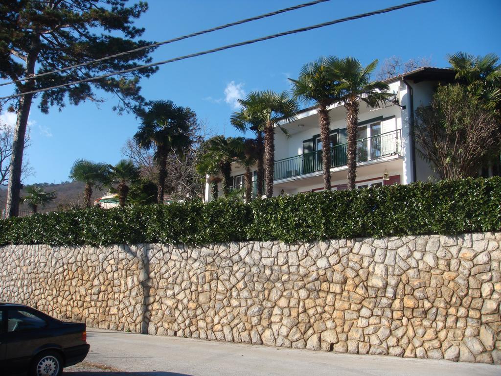 אופטיה Apartment Leon And Leona חדר תמונה